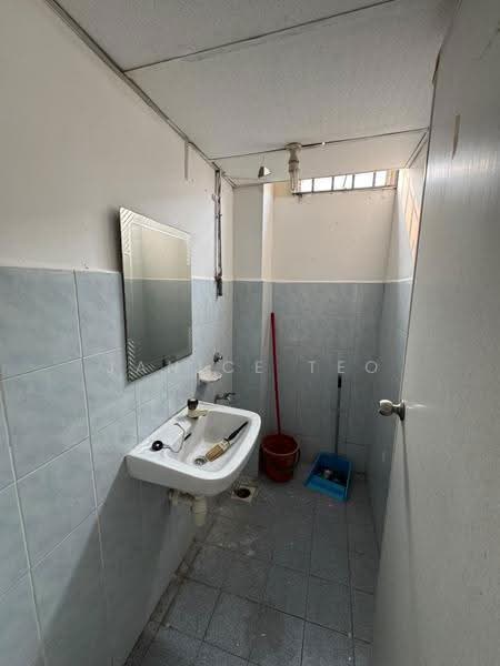 Shop for Rent in Taman Seri Orkid (Skudai) - Janice Teo - Bathroom - PropertyGuru.com.my