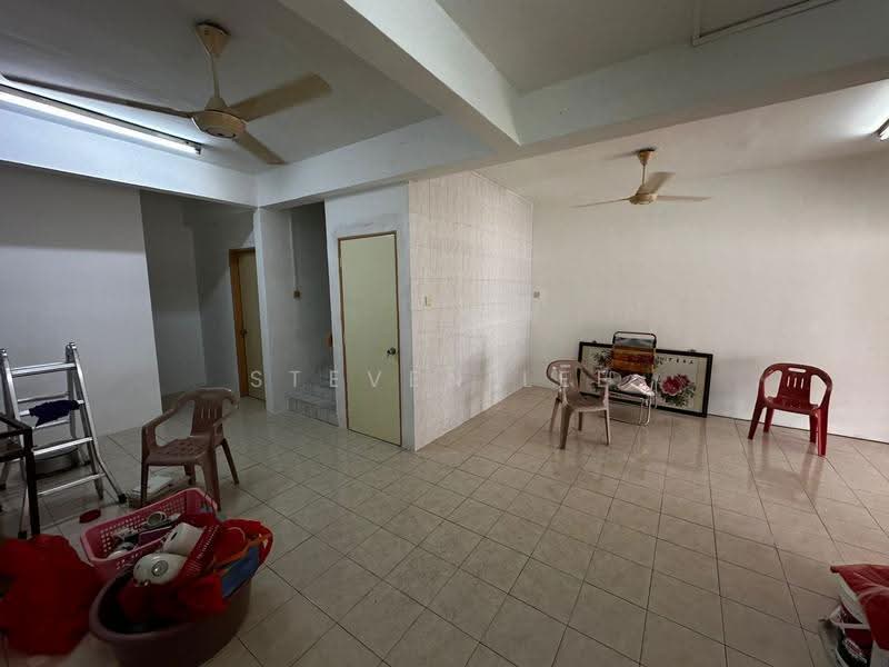 2-storey Terraced House for Sale in Taman Tun Teja (Rawang) - Steven Lee - Living Room - PropertyGuru.com.my