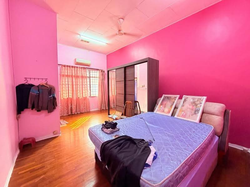 Rumah Berkembar untuk Dijual di Taman Universiti (Skudai) - Shirley Pang - Bedroom - PropertyGuru.com.my