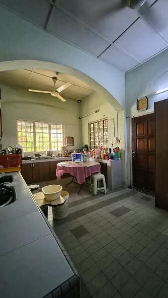 Bungalow House for Sale in Usj 2 (Subang Jaya) - Jeslyn Tan - Kitchen - PropertyGuru.com.my