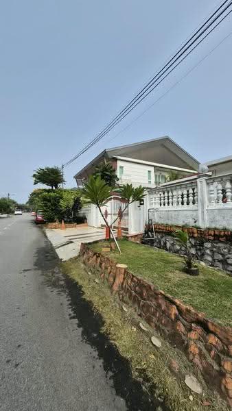 Bungalow House for Sale in Usj 2 (Subang Jaya) - Jeslyn Tan - Exterior - PropertyGuru.com.my