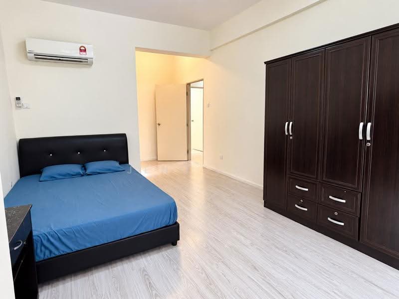 Condominium for Rent at Skyvilla Residences - Jeno Tan - Bedroom - PropertyGuru.com.my