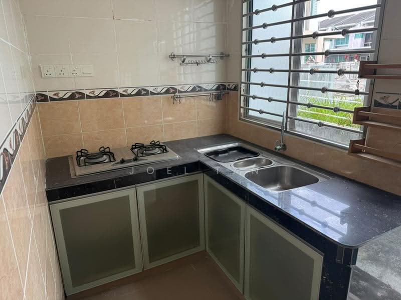 Rumah Teres 2-Tingkat untuk Dijual di Bandar Bukit Raja (Klang) - Joel Tan - Kitchen - PropertyGuru.com.my