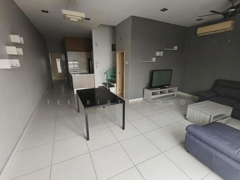 Condominium for Sale at Sri Putramas III / Royal Regent - Tee Kiat Siong - Living Room - PropertyGuru.com.my