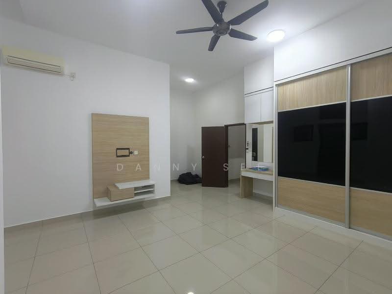 Rumah Teres 2-Tingkat untuk Dijual di Bandar Putra Kulai (Kulai) - Danny See - Bedroom - PropertyGuru.com.my
