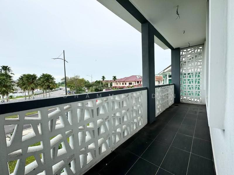 Bungalow House for Sale in Sungai Buloh (Selangor) - Mohammad Din Majid - Balcony - PropertyGuru.com.my