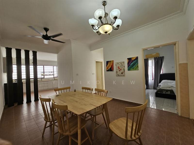 Semi-Detached House for Sale in Taman Lestari Perdana (Seri Kembangan) - Yumiko Kew - Dining Room - PropertyGuru.com.my