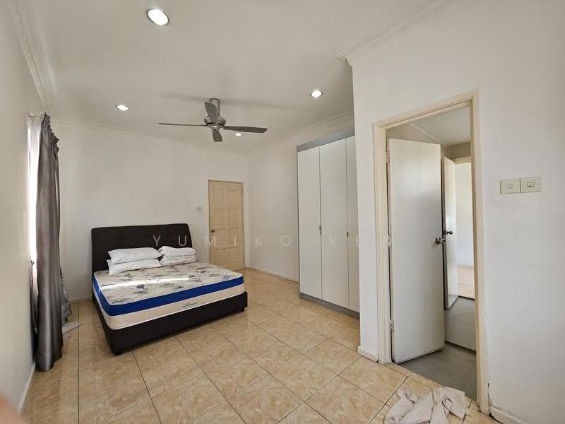 Semi-Detached House for Sale in Taman Lestari Perdana (Seri Kembangan) - Yumiko Kew - Bedroom - PropertyGuru.com.my