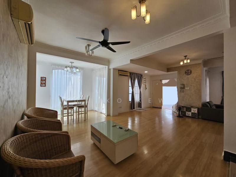 Semi-Detached House for Sale in Taman Lestari Perdana (Seri Kembangan) - Yumiko Kew - Living Room - PropertyGuru.com.my