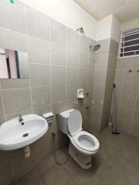 Apartment for Rent at Residensi Bandar Bukit Mahkota (PR1MA @ Bandar Bukit Mahkota) - Maya Myra - Bathroom - PropertyGuru.com.my