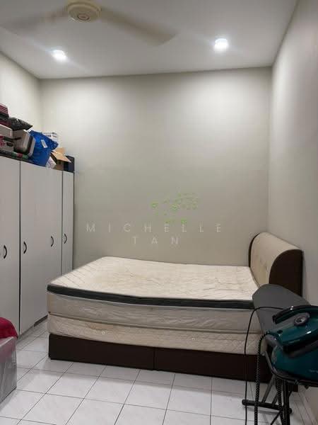 1-storey Terraced House for Sale in Taman Bukit Anggerik (Cheras) - Michelle Tan - Bedroom - PropertyGuru.com.my