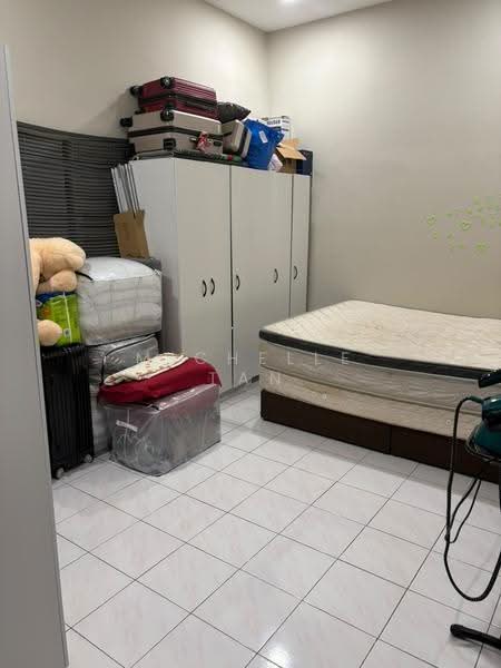1-storey Terraced House for Sale in Taman Bukit Anggerik (Cheras) - Michelle Tan - Bedroom - PropertyGuru.com.my