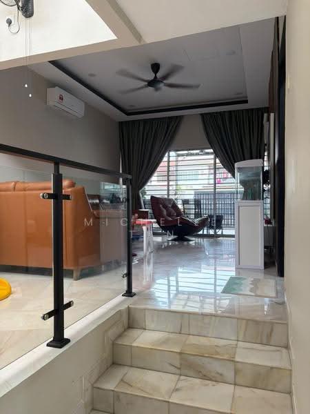 1-storey Terraced House for Sale in Taman Bukit Anggerik (Cheras) - Michelle Tan - Living Room - PropertyGuru.com.my