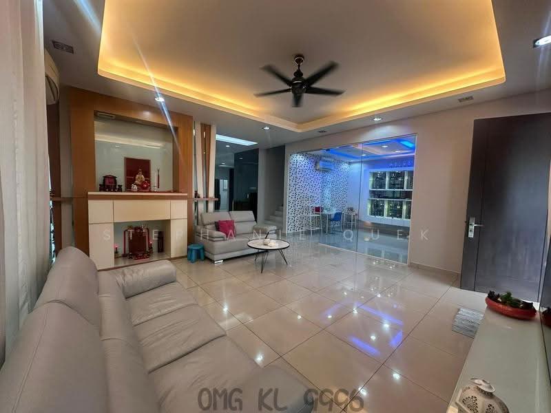 Rumah Berkembar untuk Dijual di Bandar Botanic (Klang) - Stephanie Quek - Living Room - PropertyGuru.com.my