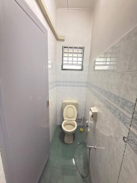 Rumah Teres 1-Tingkat untuk Dijual di Taman Seri Duyong (Duyong) - Ching Linn Sei - Bathroom - PropertyGuru.com.my