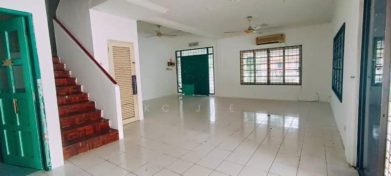 Semi-Detached House for Sale in Tun jugah (Kuching) - KC Jee - PropertyGuru.com.my