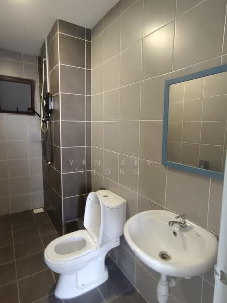 Kediaman Servis untuk Disewa di The Netizen - YEN KEE LIONG - Bathroom - PropertyGuru.com.my