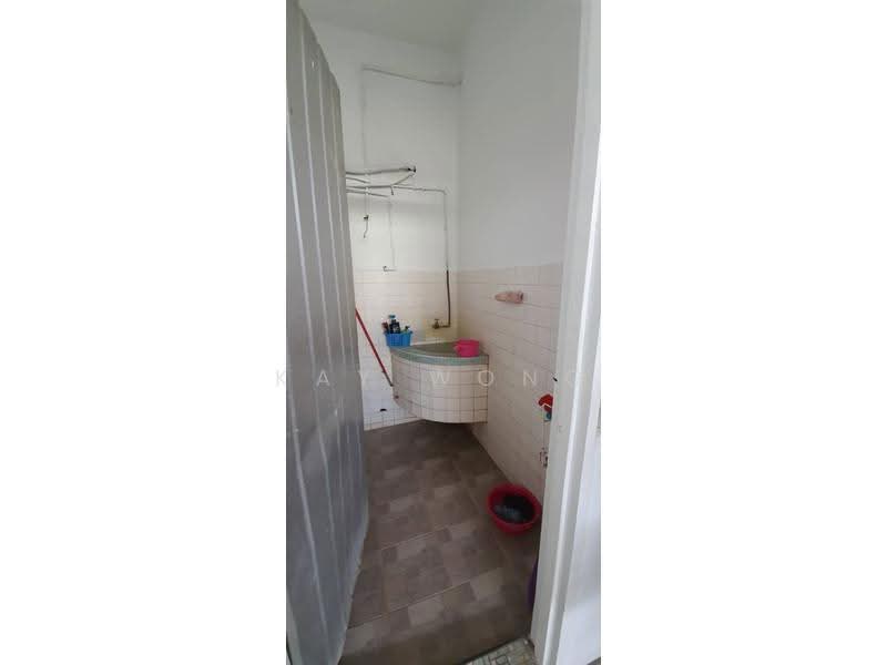 2-storey Terraced House for Sale in Jelutong (Penang) - Kay Wong - Bathroom - PropertyGuru.com.my