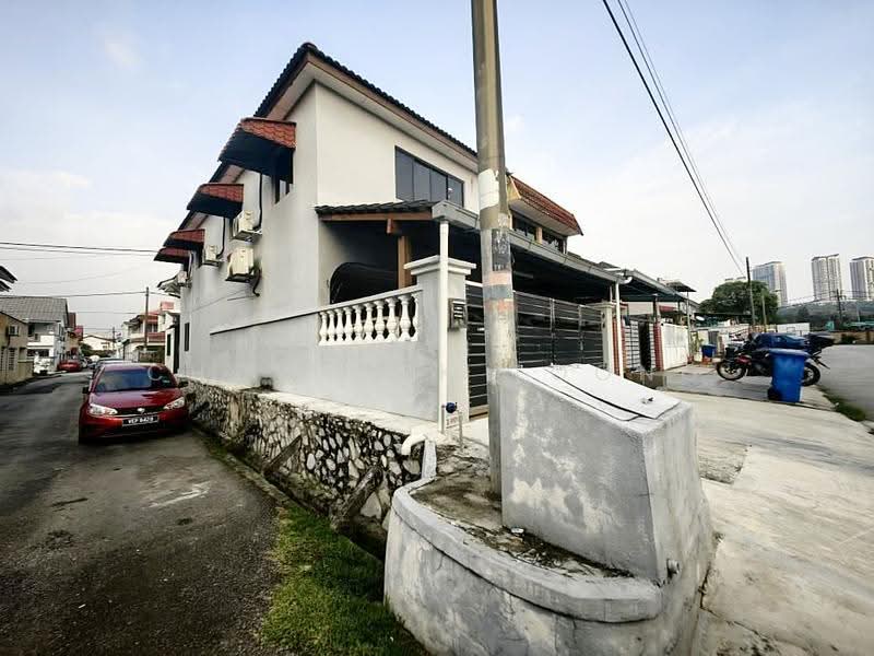 Rumah Teres 2-Tingkat untuk Dijual di BANDAR PUCHONG JAYA (Puchong) - Chow Kok Toong - Exterior - PropertyGuru.com.my