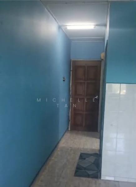 Pangsapuri untuk Dijual di Pangsapuri Sri Baiduri - Michelle Tan - Corridor - PropertyGuru.com.my