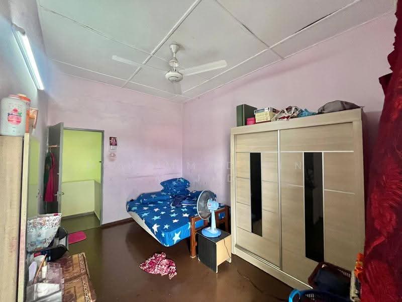 2-storey Terraced House for Sale in Taman Gembira (Klang) - Mohammad Din Majid - Bedroom - PropertyGuru.com.my