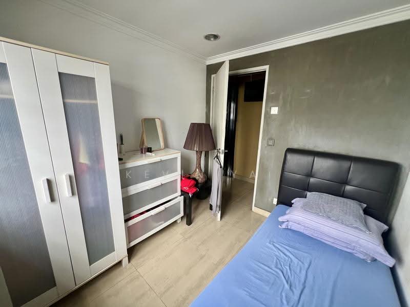 3-storey Terraced House for Sale in Taman Seputeh (Seputeh) - Kevin Yai - Bedroom - PropertyGuru.com.my