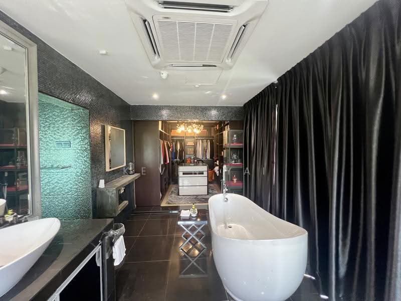 3-storey Terraced House for Sale in Taman Seputeh (Seputeh) - Kevin Yai - Bathroom - PropertyGuru.com.my