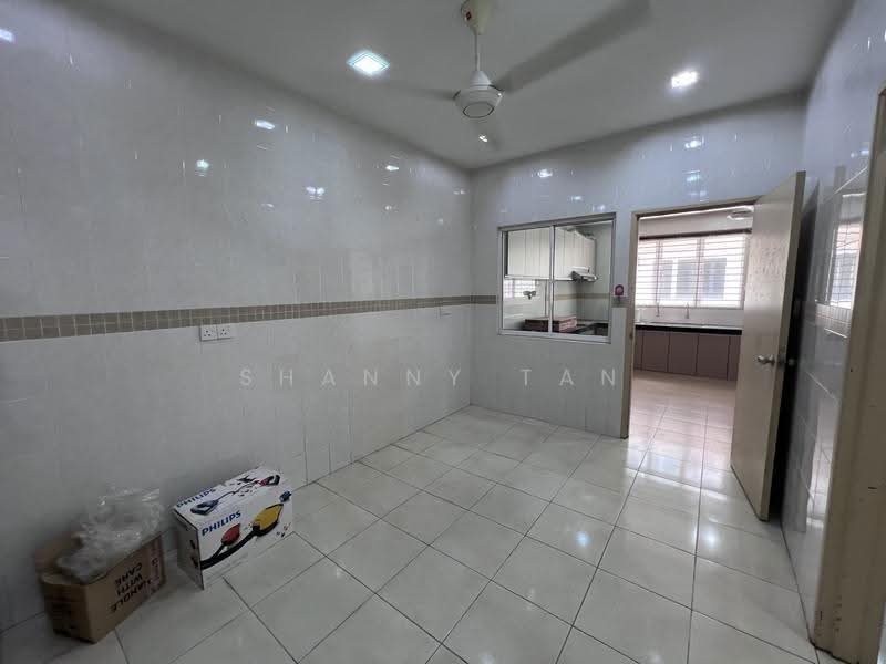 Rumah Teres untuk Dijual di Bandar Mahkota Cheras (Cheras) - Shanny Tan - Kitchen - PropertyGuru.com.my