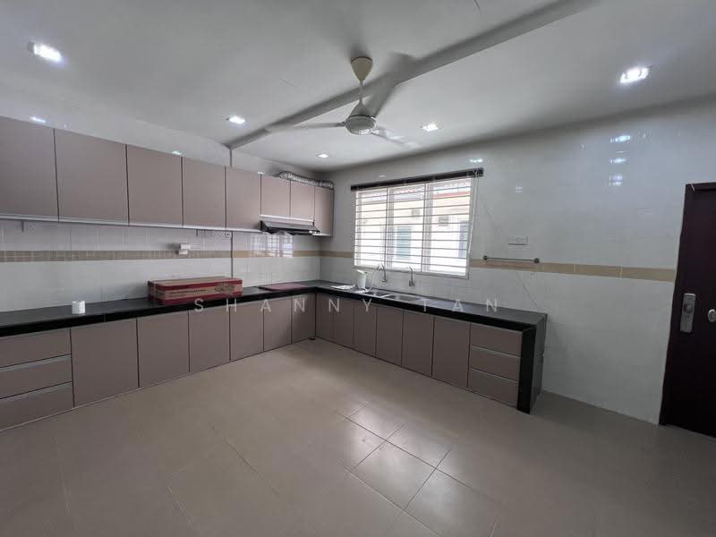 Rumah Teres untuk Dijual di Bandar Mahkota Cheras (Cheras) - Shanny Tan - Kitchen - PropertyGuru.com.my