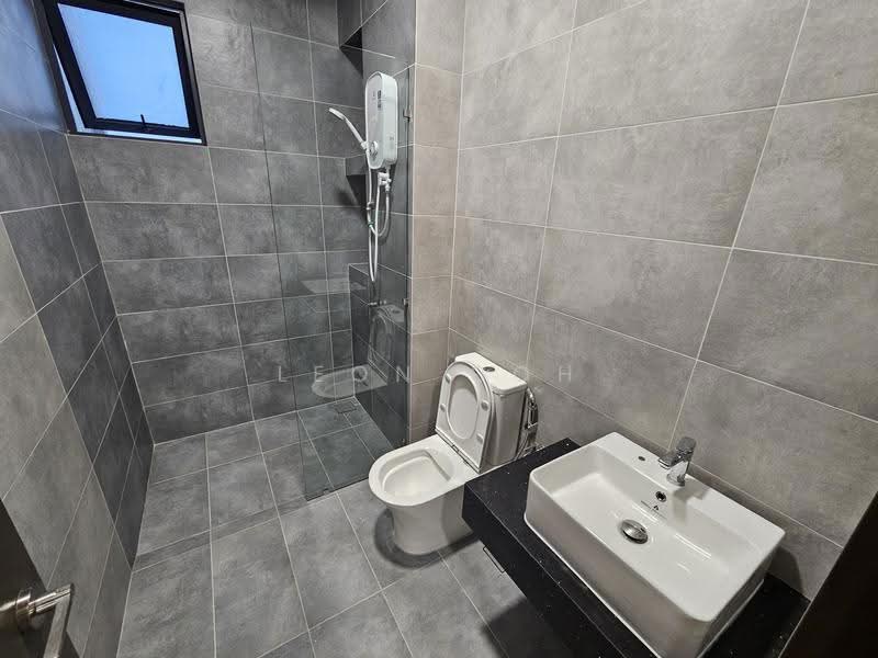 Rumah Teres 2-Tingkat untuk Disewa di Twentyfive7 (Tanjong Duabelas) - Leon Goh - PropertyGuru.com.my
