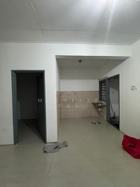 Pangsapuri untuk Dijual di Pangsapuri Andika - Michelle Tan - Kitchen - PropertyGuru.com.my