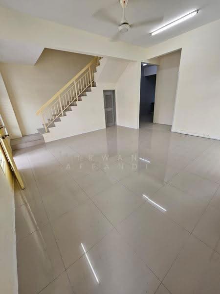 Rumah Kluster untuk Dijual di Bandar Saujana Putra (Tanjong Duabelas) - Irwan Affandi - Interior - PropertyGuru.com.my