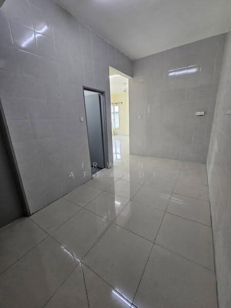 Rumah Kluster untuk Dijual di Bandar Saujana Putra (Tanjong Duabelas) - Irwan Affandi - Interior - PropertyGuru.com.my