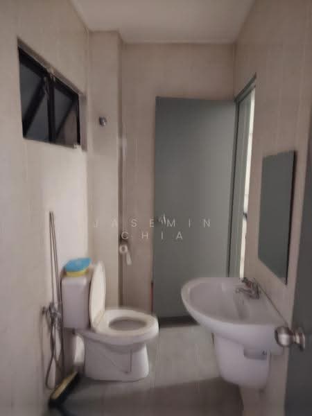 Rumah Teres 2-Tingkat untuk Disewa di Sutera Damansara (Damansara Damai) - Jasemin Chia - Bathroom - PropertyGuru.com.my