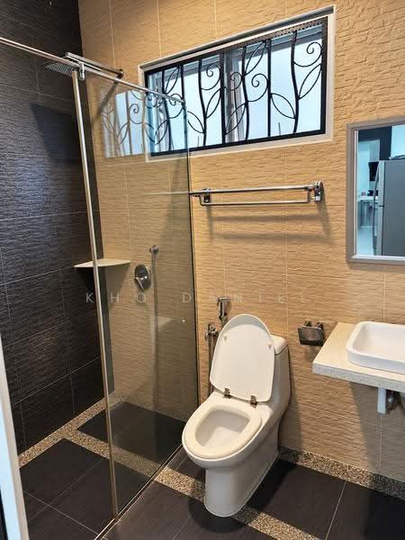 Semi-Detached House for Sale in Taman Cempaka (Banting) - Kho Daniel - Bathroom - PropertyGuru.com.my