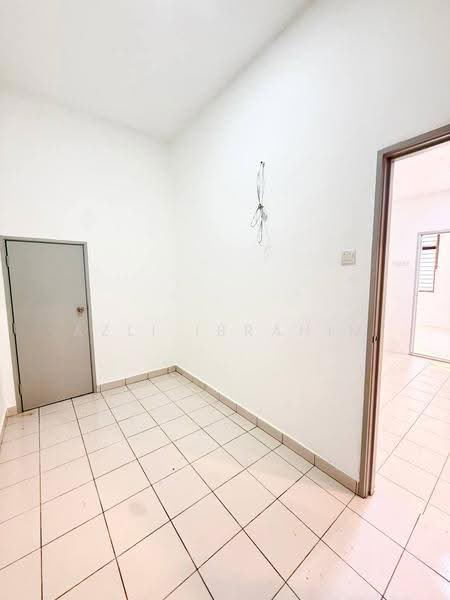 Rumah Berkembar untuk Dijual di Bandar Tasik Kesuma (Beranang) - Azli Ibrahim - Interior - PropertyGuru.com.my