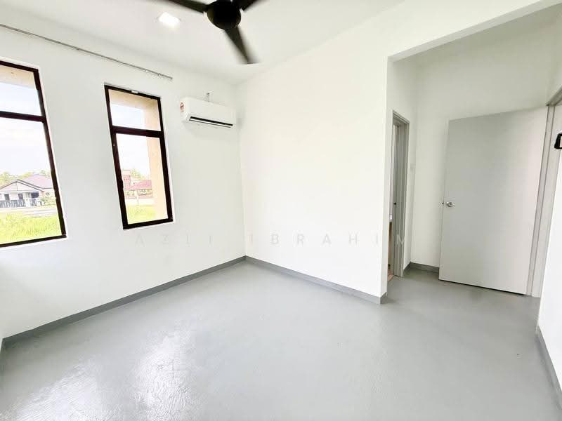 Rumah Berkembar untuk Dijual di Bandar Tasik Kesuma (Beranang) - Azli Ibrahim - PropertyGuru.com.my