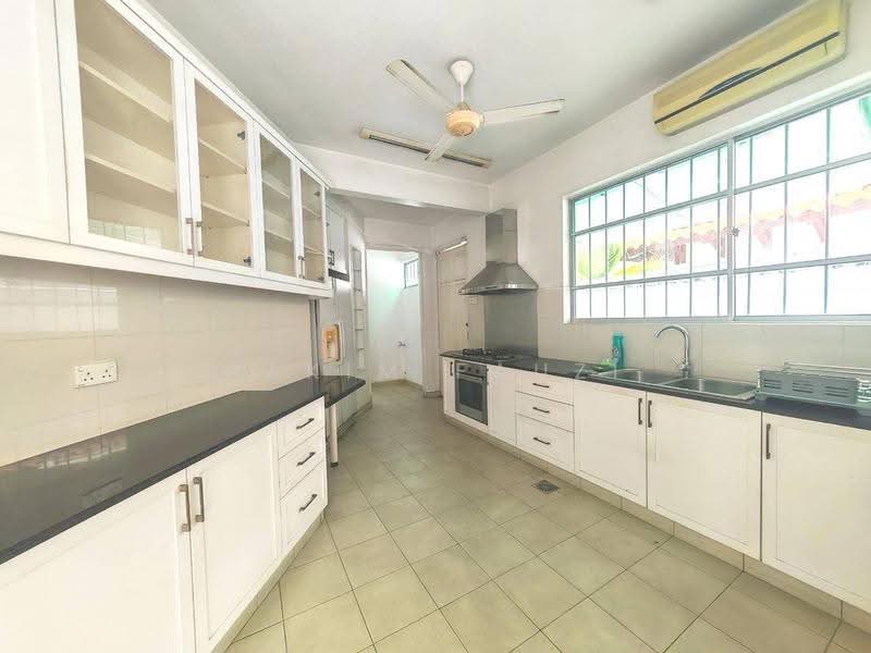 Rumah Banglo untuk Dijual di Bukit Bandaraya (Bangsar) - Hakim Fauzi - Kitchen - PropertyGuru.com.my