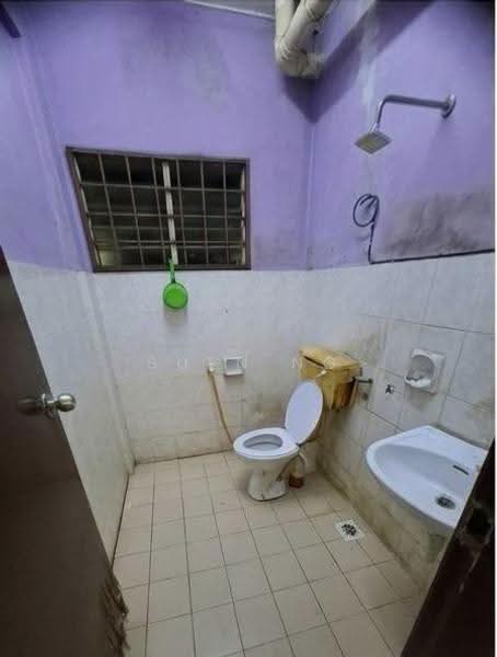 Pangsapuri untuk Disewa di Tropika Apartment - Suen Ng - Bathroom - PropertyGuru.com.my