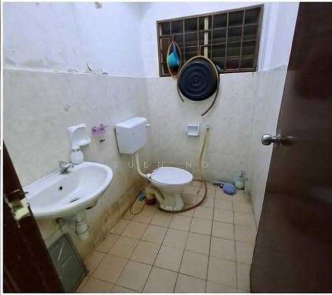 Pangsapuri untuk Disewa di Tropika Apartment - Suen Ng - Bathroom - PropertyGuru.com.my