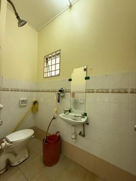 2-storey Terraced House for Sale in Taman Kajang Prima (Kajang) - Asri Annuar - Bathroom - PropertyGuru.com.my
