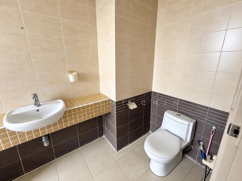 Condominium for Rent at Casa Indah 2 - Vincent Chin - Bathroom - PropertyGuru.com.my