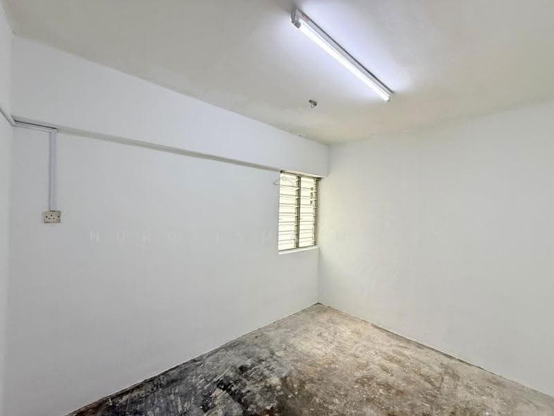 Pangsapuri untuk Dijual di Sri Bayu Apartments (Bayan Lepas) - NURULISMA HANIS - Interior - PropertyGuru.com.my