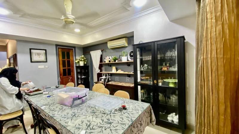 Rumah Banglo untuk Dijual di Taman Mulia (Cheras) - Azli Ibrahim - Dining Room - PropertyGuru.com.my
