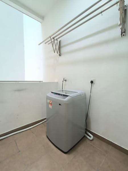 Service Residence for Rent at D'Summit Residences - Vlien Lua - PropertyGuru.com.my