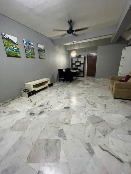 2.5-storey Terraced House for Sale in Rawang (Selangor) - Andy Yap - Living Room - PropertyGuru.com.my