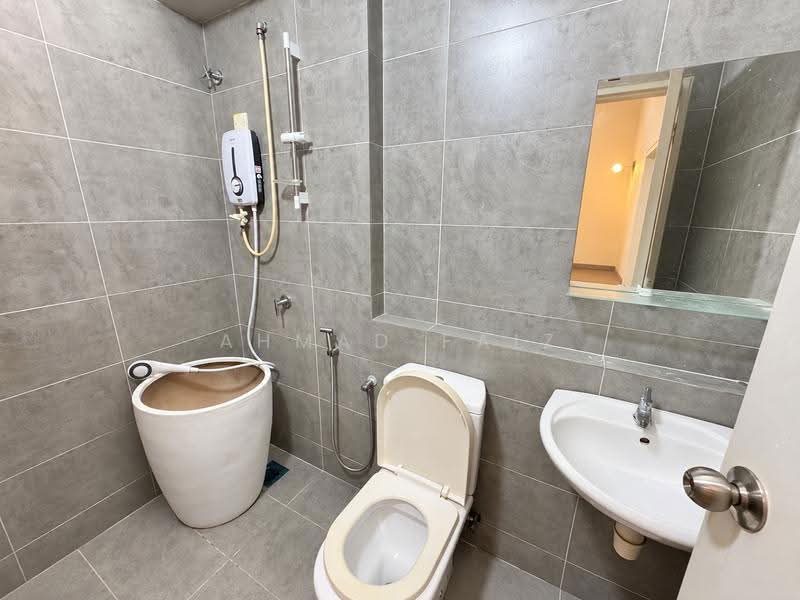 2-storey Terraced House for Sale in Dengkil (Selangor) - Ahmad Faiz - Bathroom - PropertyGuru.com.my