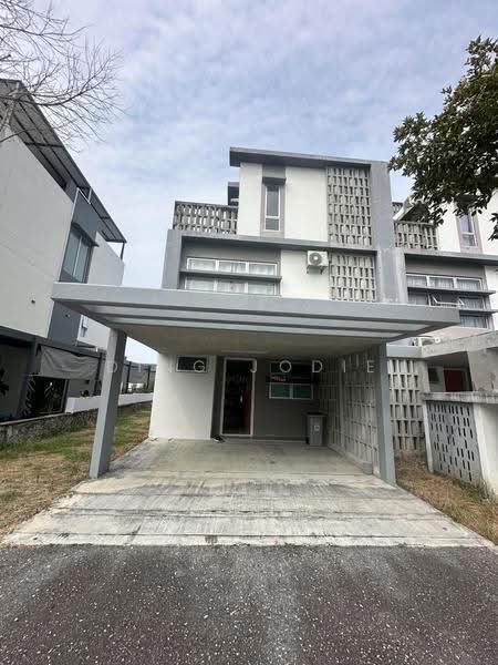 Rumah Teres 3-Tingkat untuk Dijual di Seremban 2 (Negeri Sembilan) - Ding Jodie - Exterior - PropertyGuru.com.my