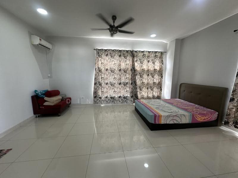 Rumah Teres 3-Tingkat untuk Dijual di Seremban 2 (Negeri Sembilan) - Ding Jodie - Bedroom - PropertyGuru.com.my
