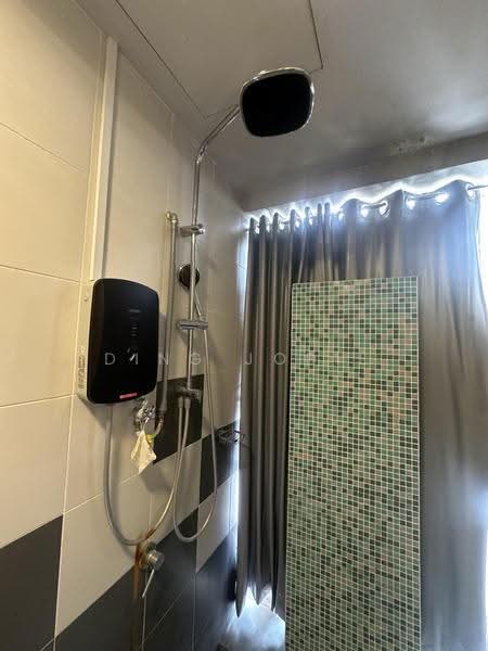 Rumah Teres 3-Tingkat untuk Dijual di Seremban 2 (Negeri Sembilan) - Ding Jodie - Bathroom - PropertyGuru.com.my